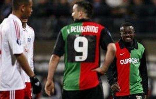 尽管比赛中 尽管比赛中